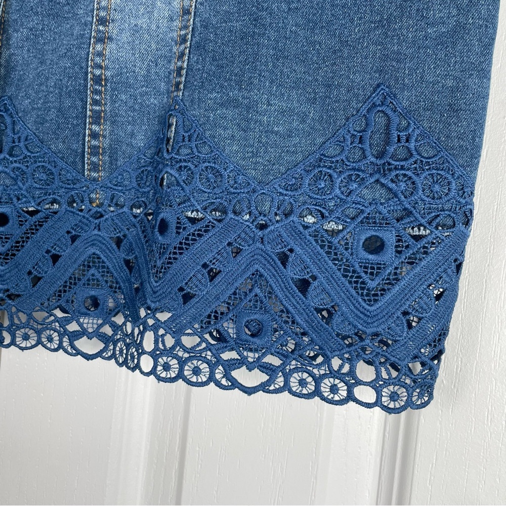 Baccini Denim Vest Womens XL Blue Crochet Lace Trim Button Down Cotton Boho Chic - Picture 5 of 10